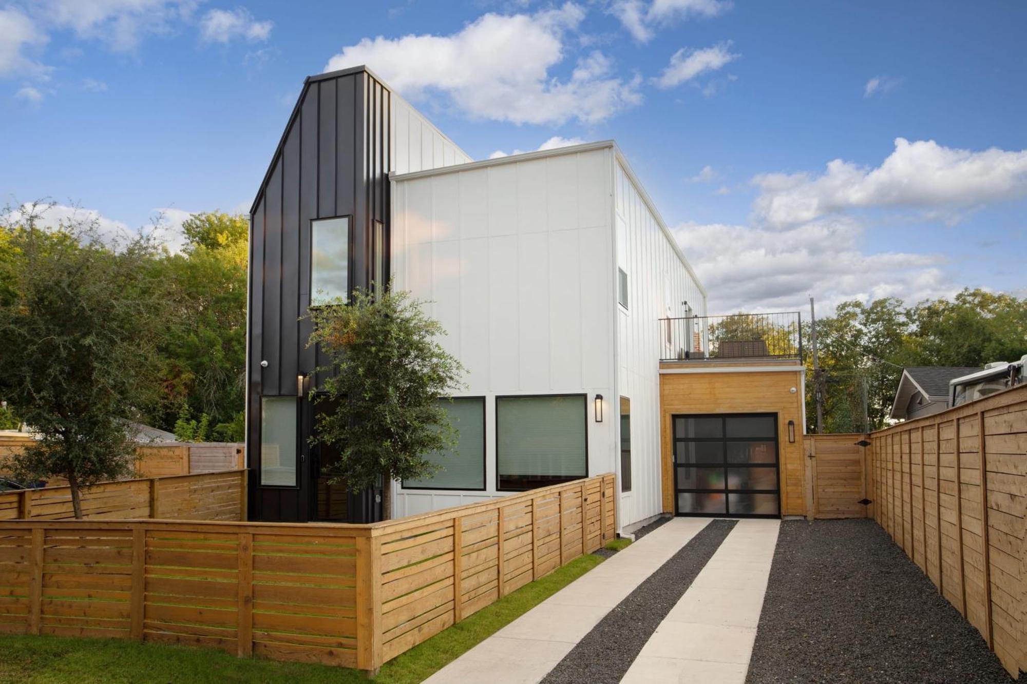 Melody By Avantstay Peloton Included Sleek Home Austin Exterior photo